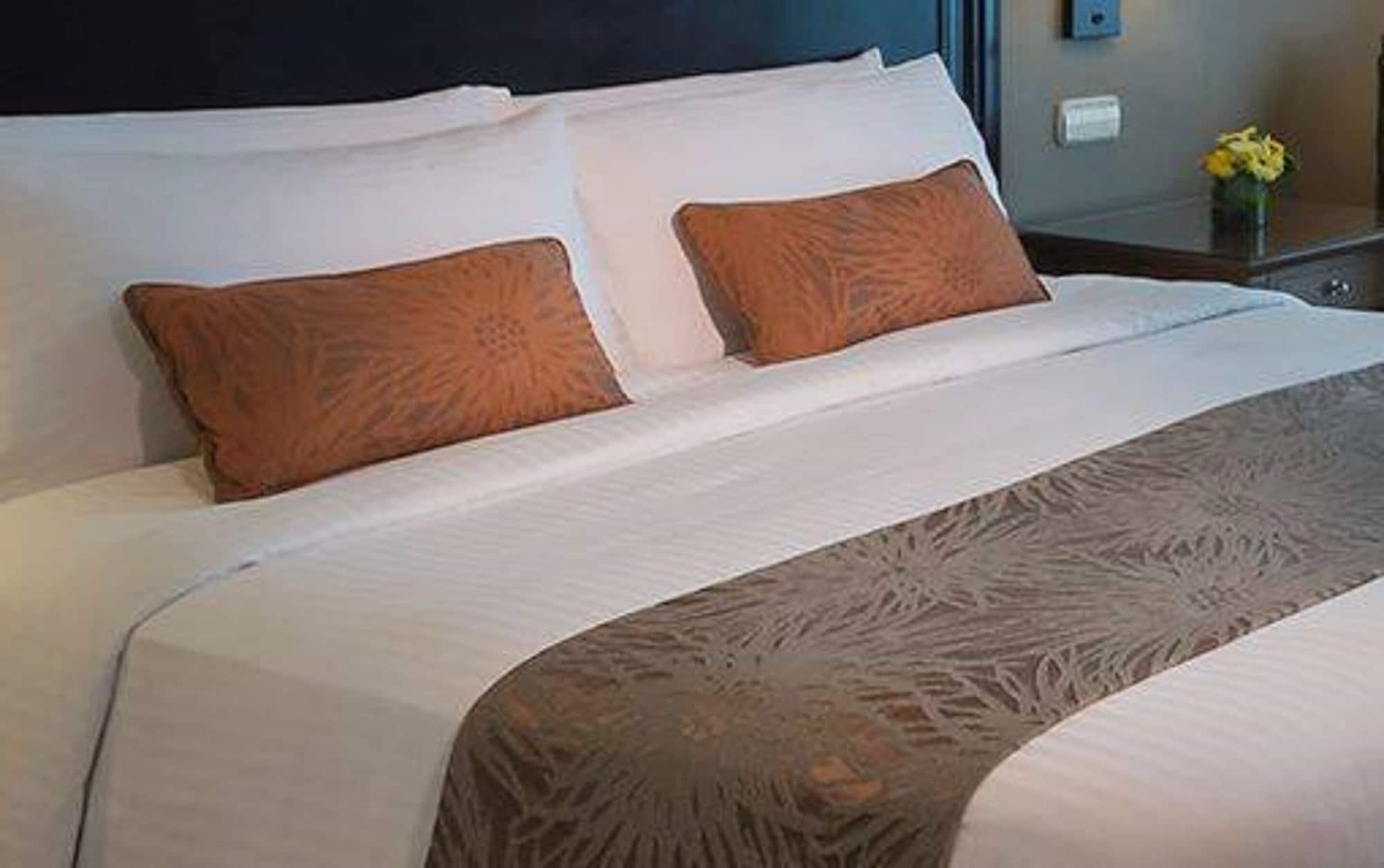 Marco Polo Davao Ξενοδοχείο Εξωτερικό φωτογραφία A bed runner