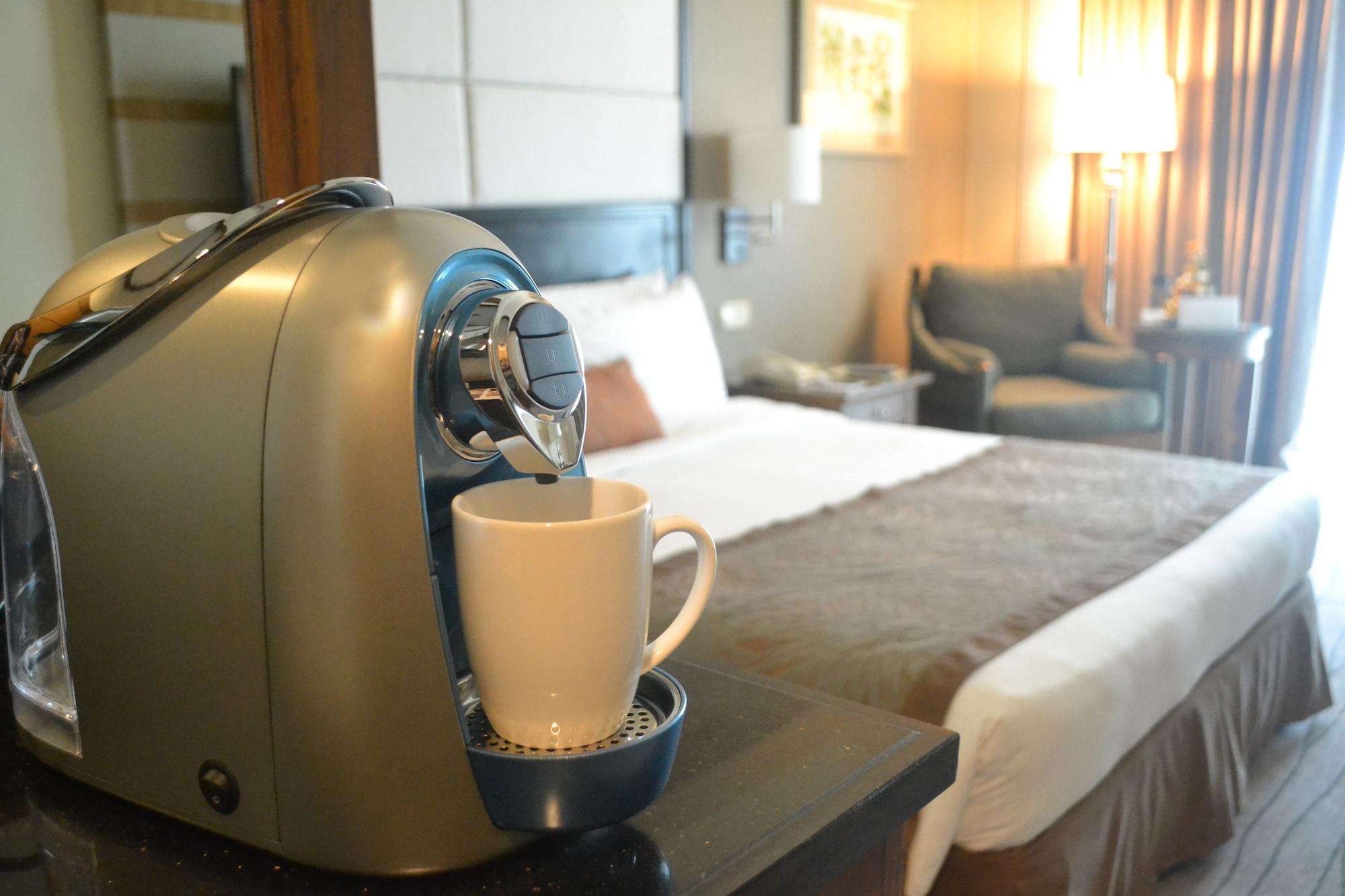 Marco Polo Davao Ξενοδοχείο Εξωτερικό φωτογραφία A Nespresso machine in a hotel room