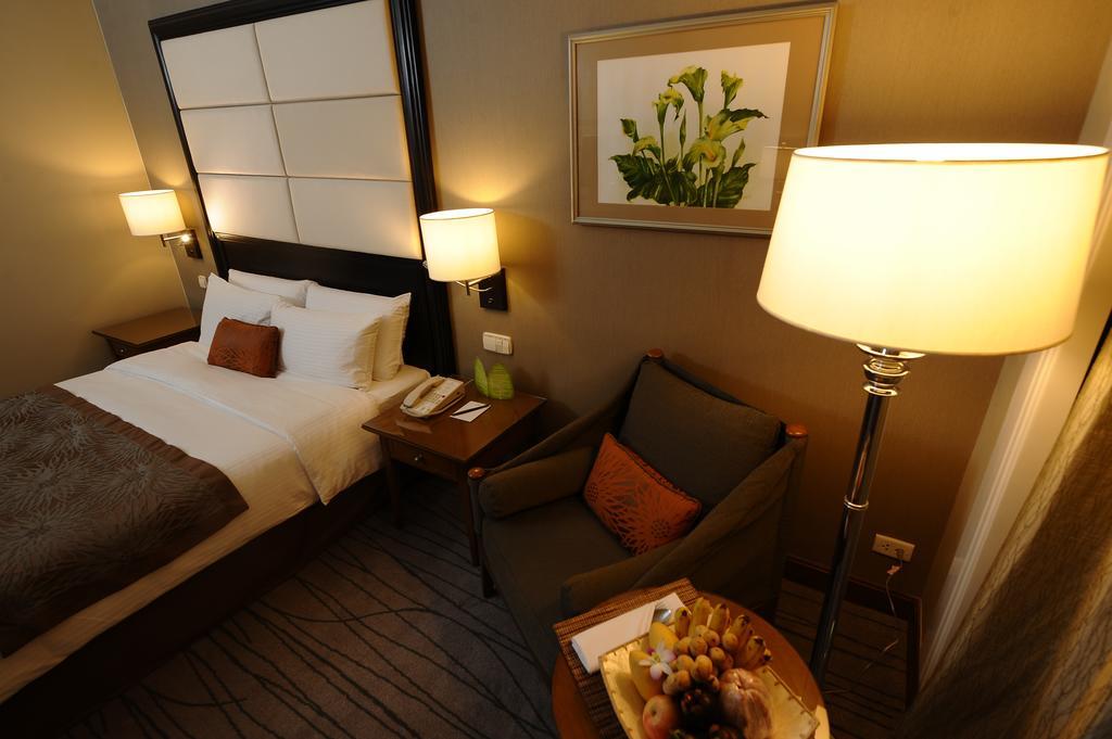 Marco Polo Davao Ξενοδοχείο Εξωτερικό φωτογραφία A room at the hotel