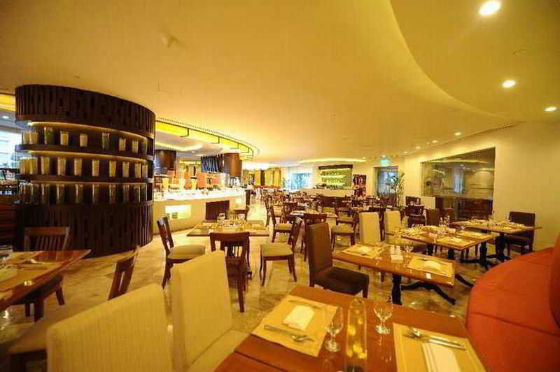 Marco Polo Davao Ξενοδοχείο Εξωτερικό φωτογραφία The restaurant