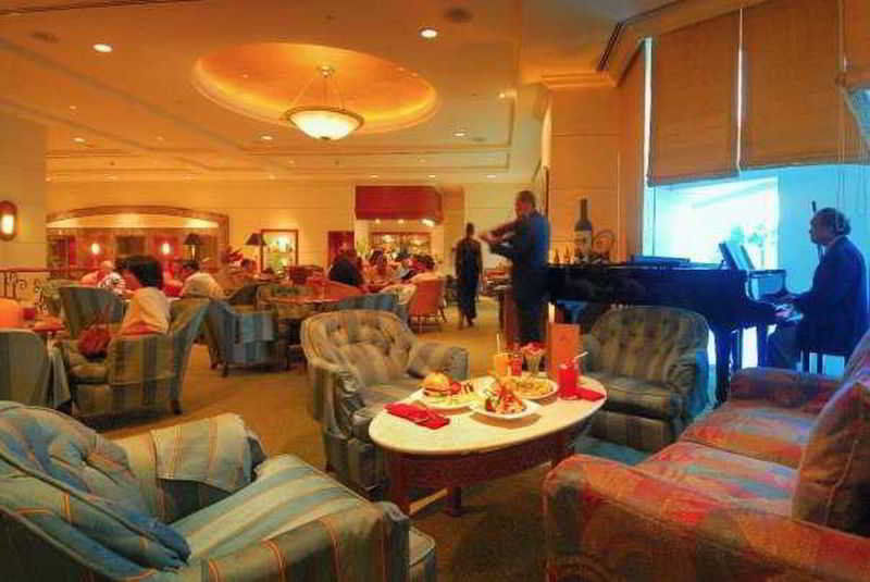 Marco Polo Davao Ξενοδοχείο Εξωτερικό φωτογραφία The lounge at the airport