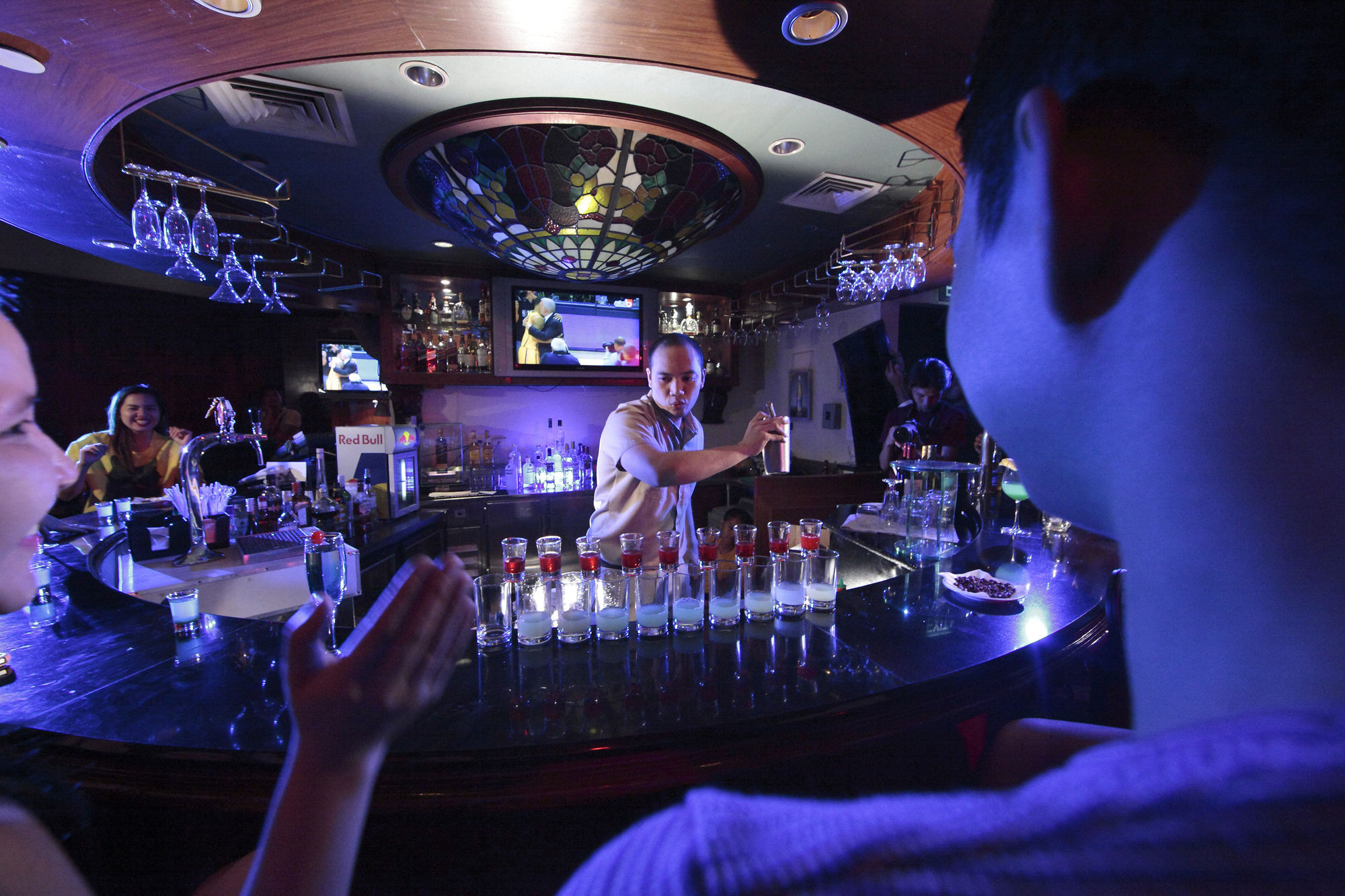 Marco Polo Davao Ξενοδοχείο Εξωτερικό φωτογραφία A nightclub in Pattaya