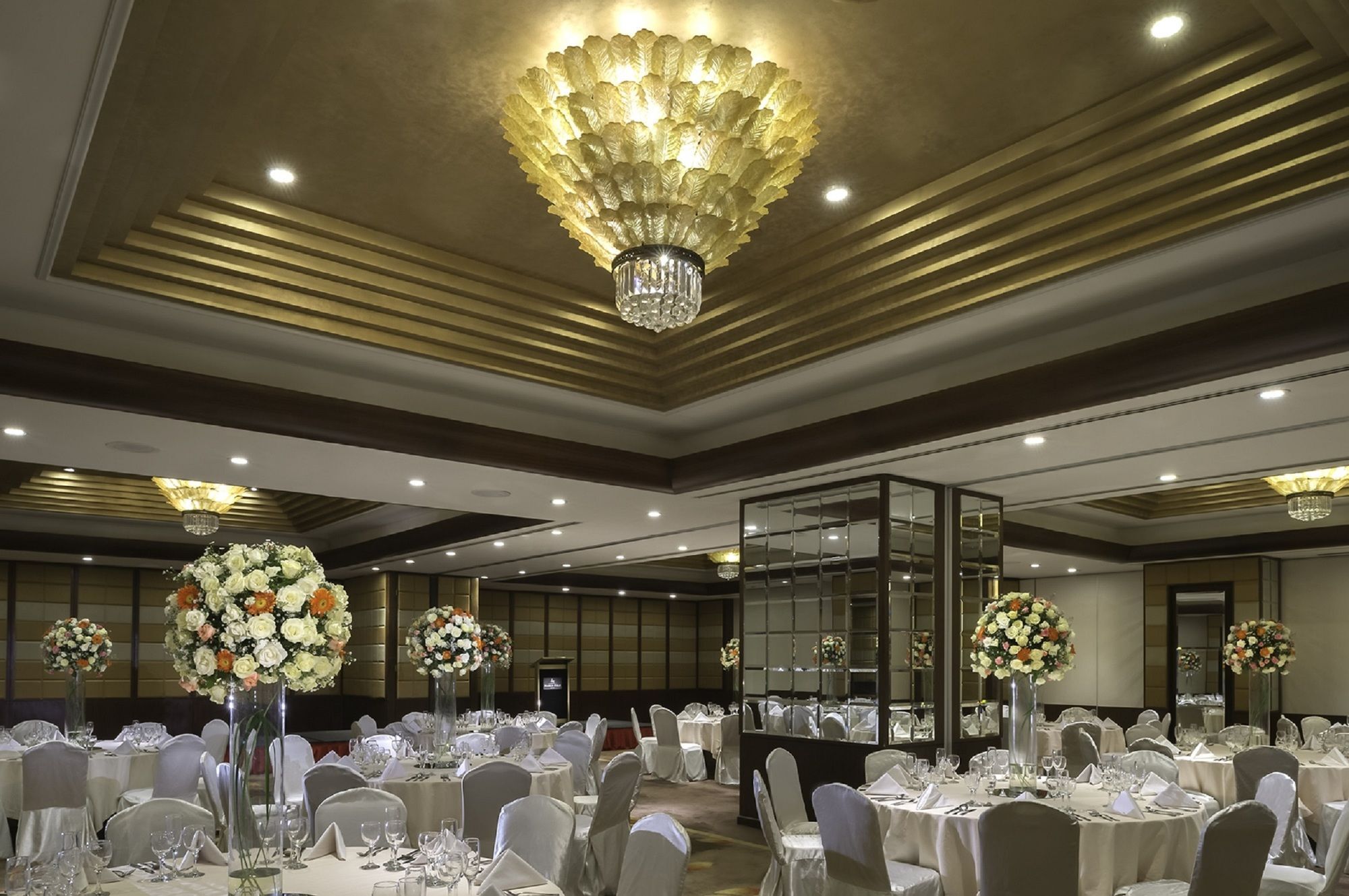 Marco Polo Davao Ξενοδοχείο Εξωτερικό φωτογραφία The ballroom