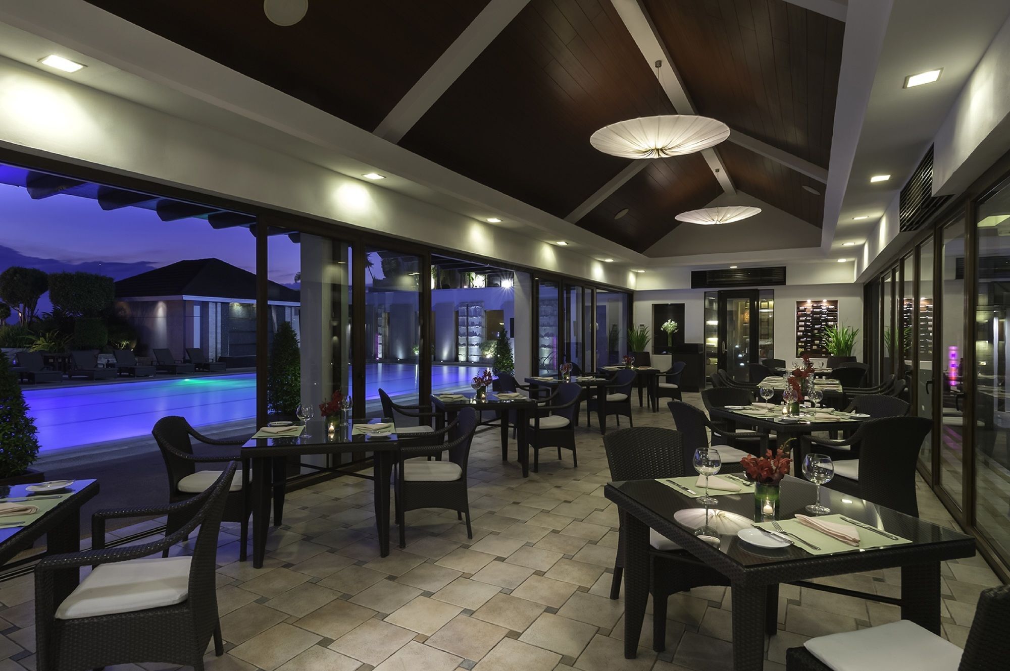 Marco Polo Davao Ξενοδοχείο Εξωτερικό φωτογραφία The Pool Bar
