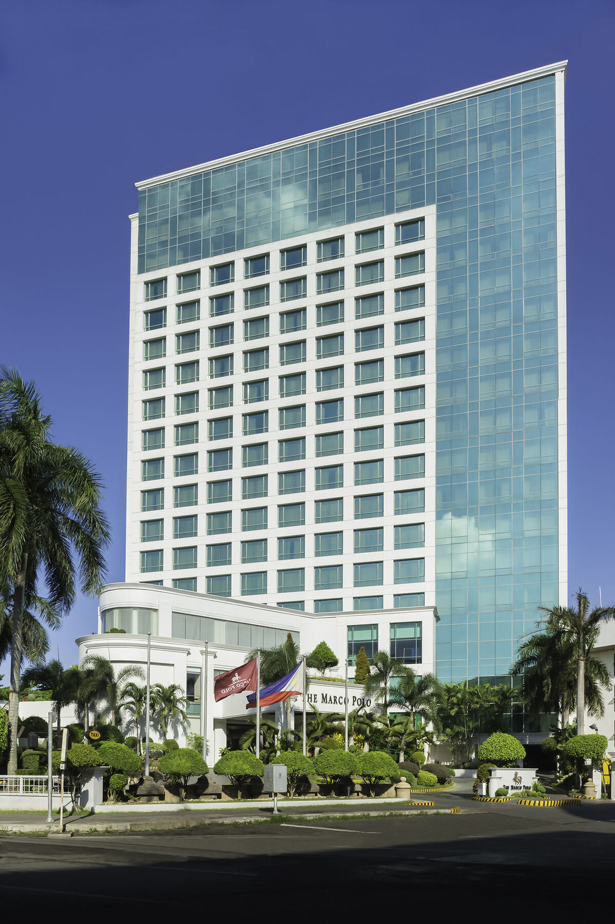 Marco Polo Davao Ξενοδοχείο Εξωτερικό φωτογραφία The hotel in 2012